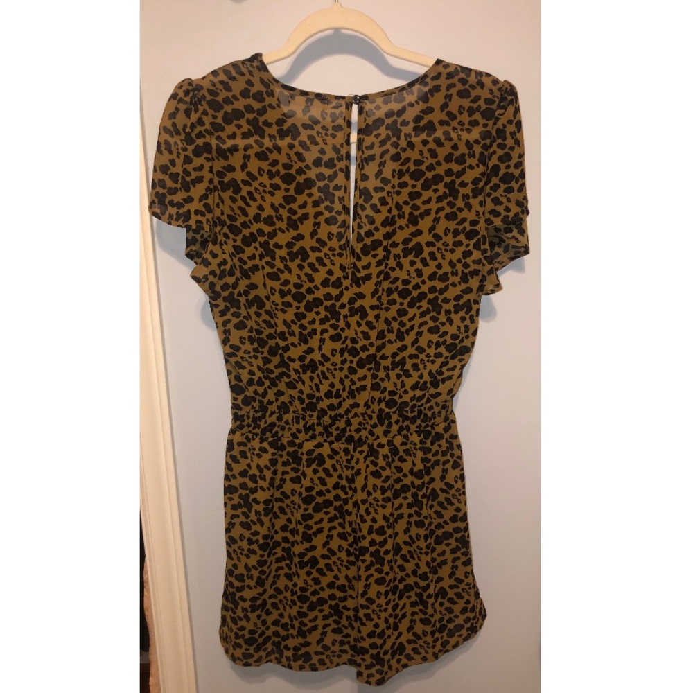 Cheetah Print, short sleeved, v-neck romper. - Picture 2 of 5